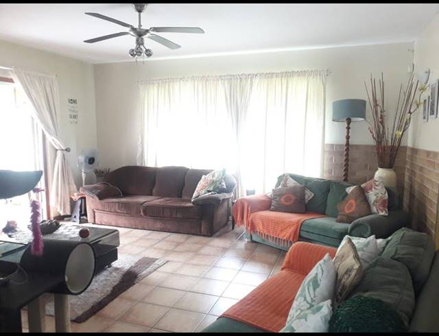 3 BEDROOM HOUSE FOR SALE IN WOODHAVEN